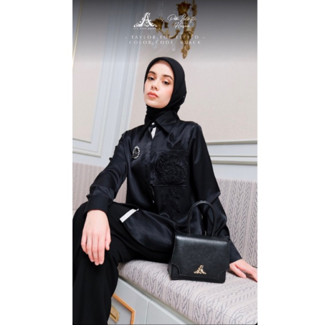 AYU DYAH ANDARI PADANG - Taylor Top