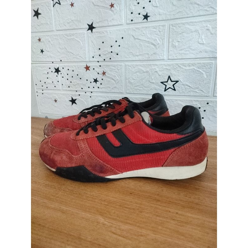 Sepatu sneakers second ProSpecs size 41