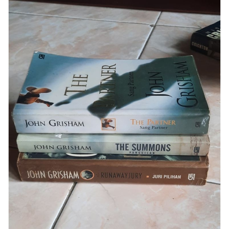 Preloved Novel John Grisham