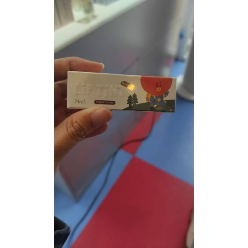 Mad for makeup BT21 LIP TINT shade Orange O'clock (Made)