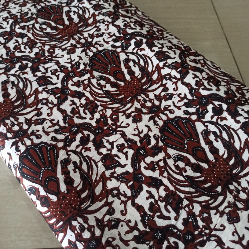 kain batik batu motif Sidomukti putih