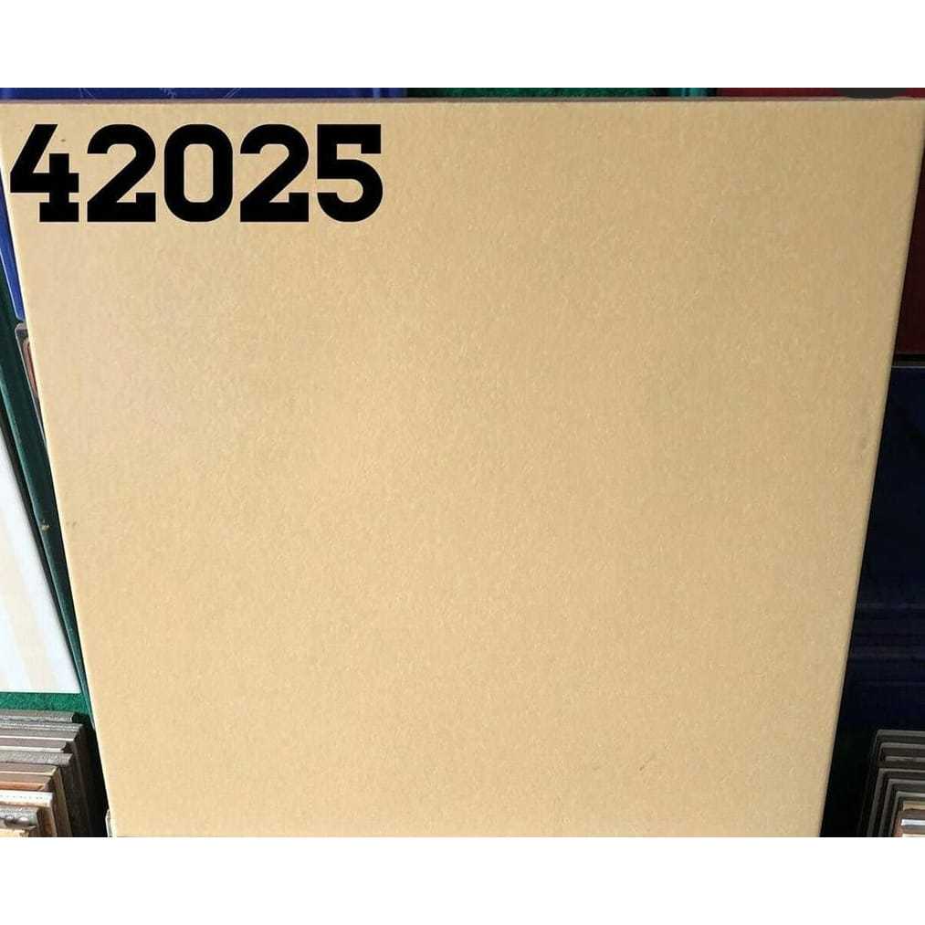 Keramik Kulit Jeruk Cream 40x40 - Kasar