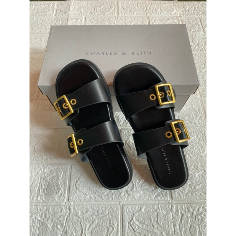 Preloved sandal sepatu Branded