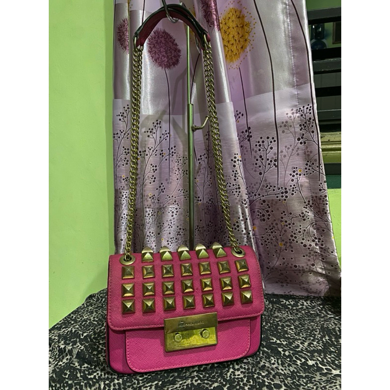 tas sling bag MK pink fushcia mini sling hp pesta mich4el K*rs preloved