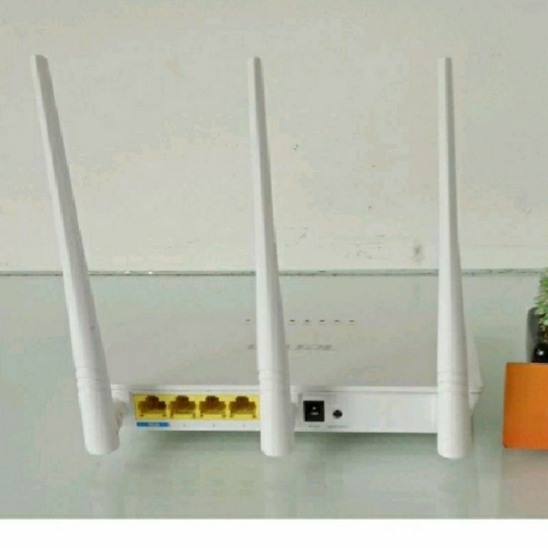 Router wifi Tenda F3