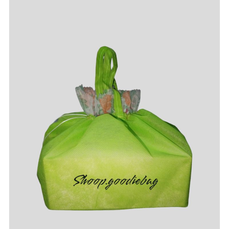 

Tas serut ukuran box 20x20 acara hajatan, tasyakuran, khitanan,dll