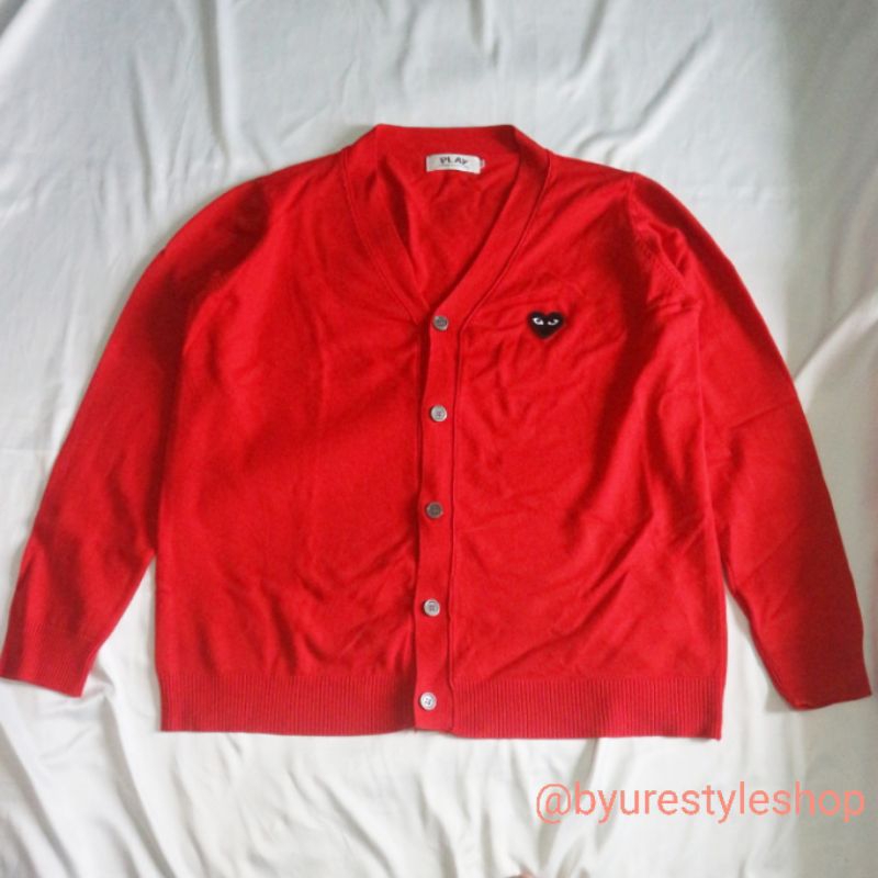PLAY CDG Comme De Garcons Cardigan Knit Red Heart Logo Rajut Bahan Lembut Premium Tebal ( Jangan Tan