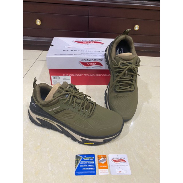 SKECHERS ARCH FIT ROAD WALKER MEN’S SNEAKERS - OLIVE / sepatu pria / skechers pria / skechers laki-l