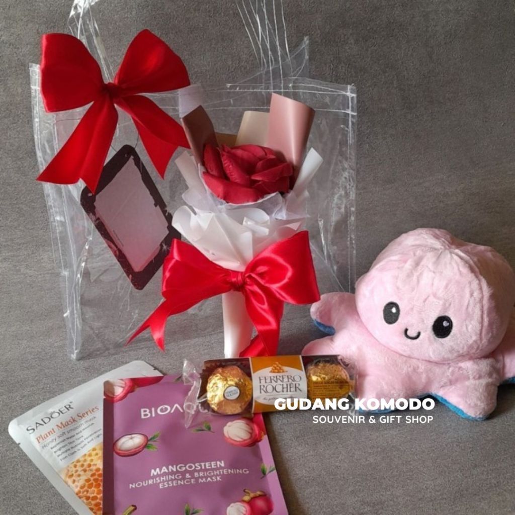 

Hampers Cokelat Ferrero/Hampers Cokelat Valentine/Hadiah Anniversary/Coklat Valentine/Buket Coklat Murah/Hadiah Wisuda Kelulusan/Bucket Cokelat WIsuda