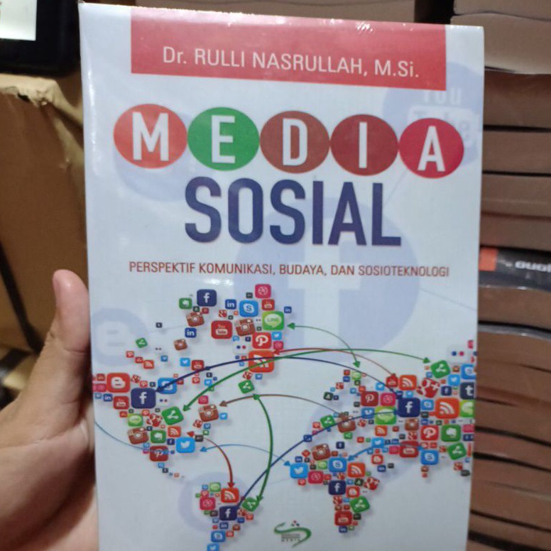 

Kirim Sekarang media sosial perspektif komunikasibudayadan sosioteknologi by rulli nasrullah 82