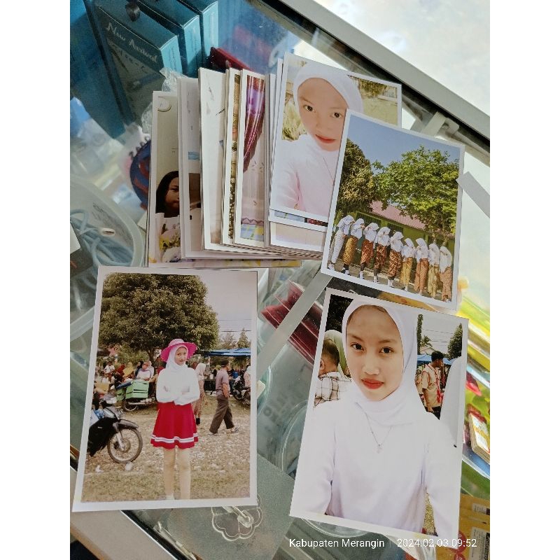 

CETAK PHOTO 3R/4R/8R/10R/12R Bahan Silky