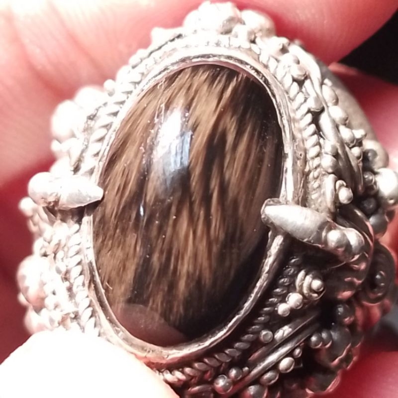 Natural Bulu Macan Lumajang basaltic.