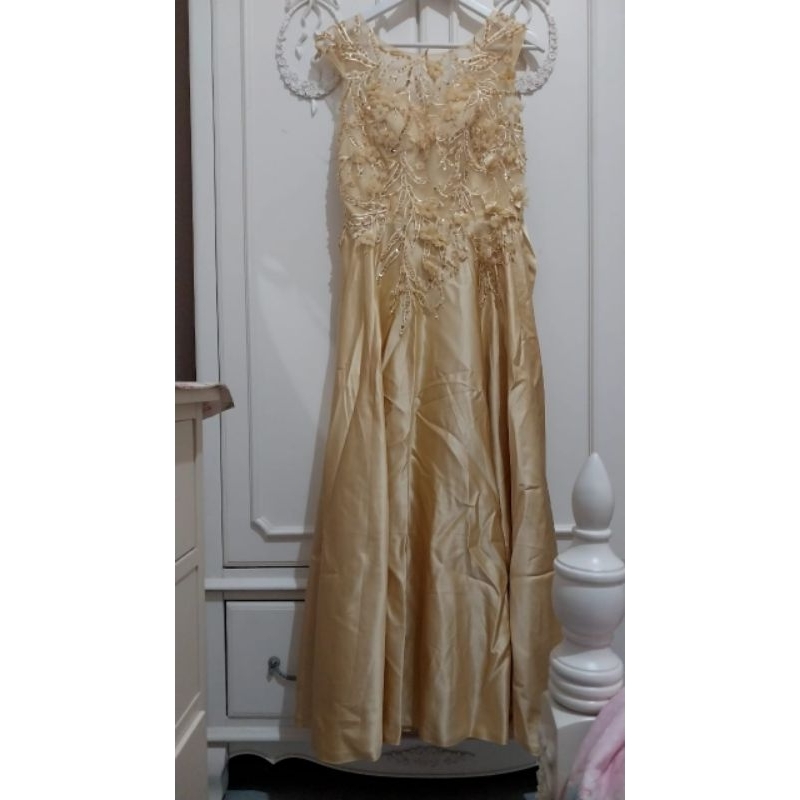 gaun pesta gold preloved