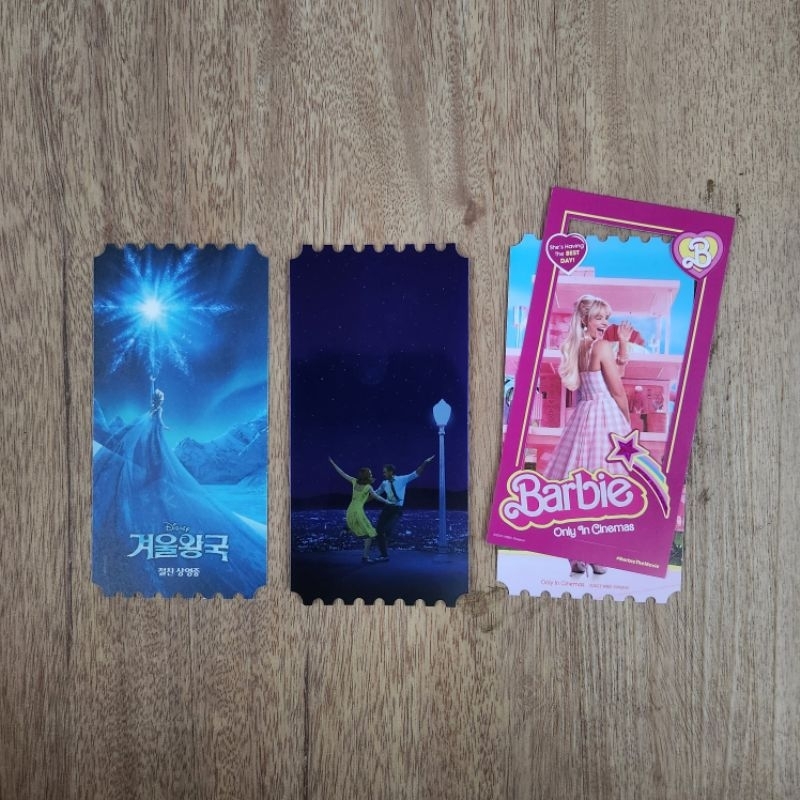 collectible ticket (korea) megabox frozen, lalaland, barbie // la la land poster ct merch merchandis