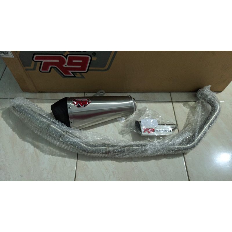 Knalpot R9ZETA CBR 150R dan New CB 150R Original bonus kunci ganda original AHM (jika ada)
