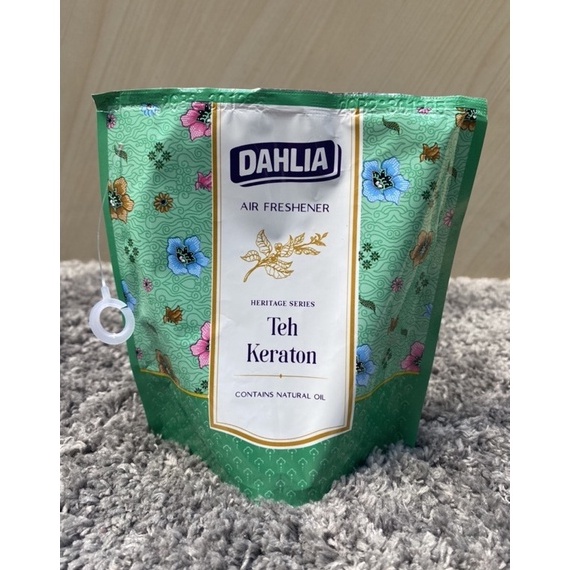 

Yuk di order Dahlia GANTUNG TEH KERATON 75gr