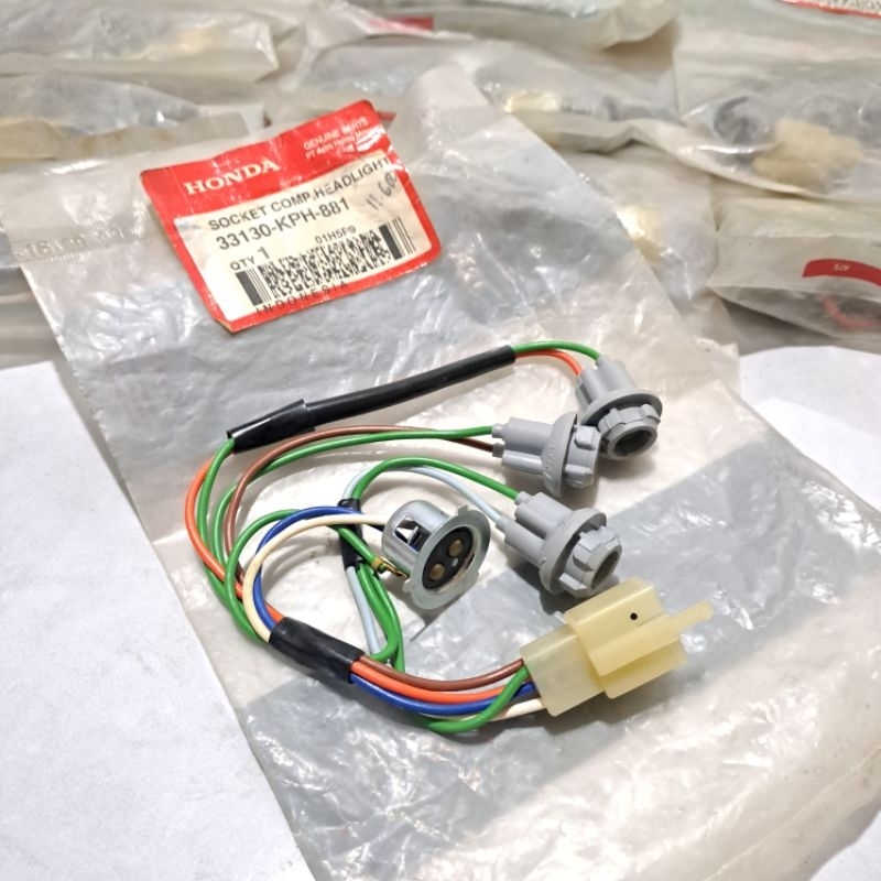 SOCKET SOKET FITTING LAMPU DEPAN HONDA KARISMA X D 125 KARISMA125 ORIGINAL AHM