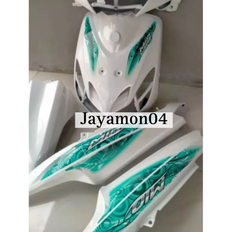Cover full body halus motor yamaha mio smile 2010 plus striping warna putih