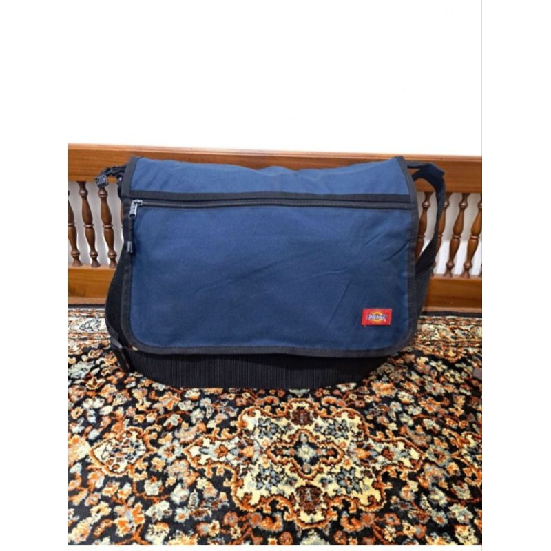 tas selempang Dickies navy