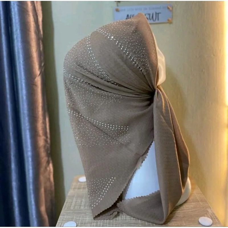 hijab pesta mewah segi empat Payet mahkota