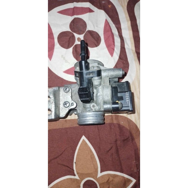 THROTTLE BODY SET TPS INJECTOR CB 150R K15  tahun 2013 - 2015 ori copotan