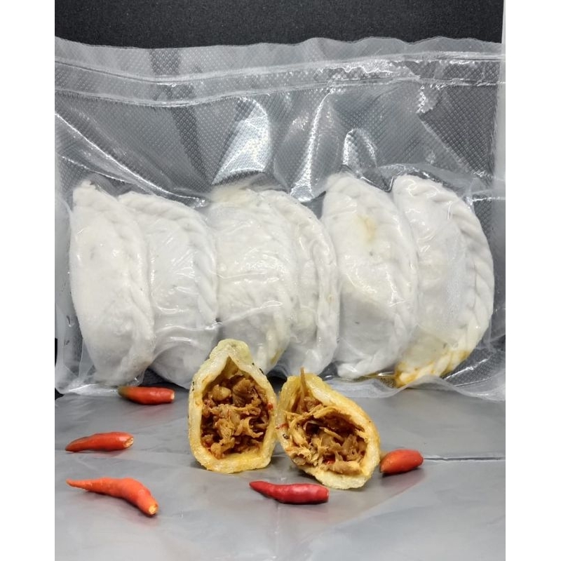 

Cireng isi ayam pedas suwir