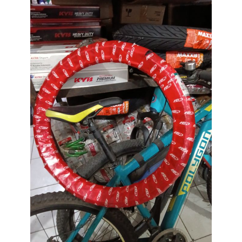 Ban Luar 70/90-17 TT Raven FDR