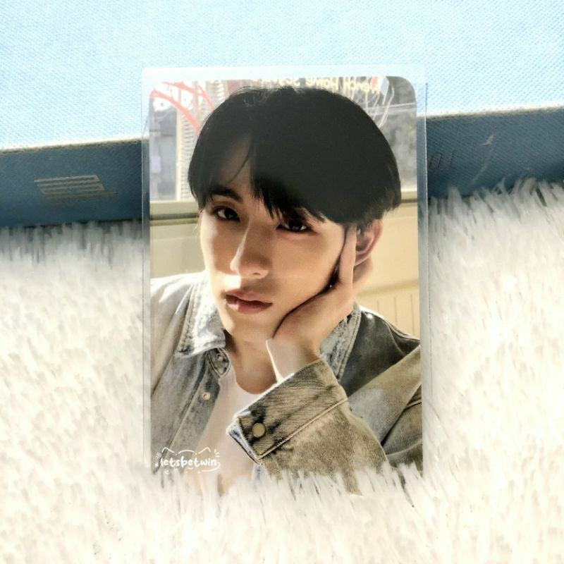 Winwin fs yes24 phantom wayv winwin denim dilan topang dagu