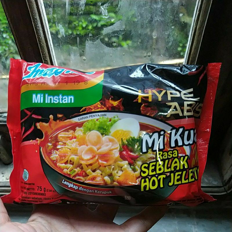 

5 pcs 14700.//Indomie Rasa seblak Hot Jeletot