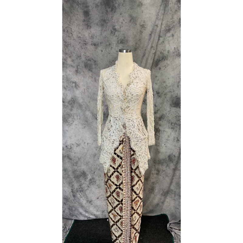PRELOVED ATTIRE AYUNG BERINDA KEBAYA AKAD