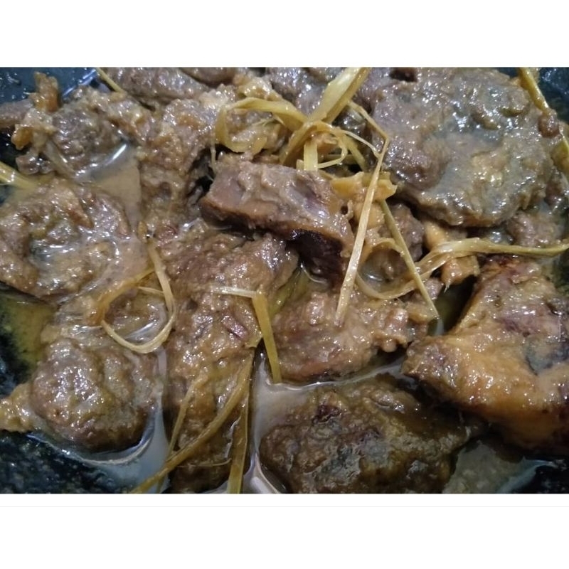 

EMPAL MANIS DAGING SAPI YANG DI UNGKEP DENGAN BUMBU DAN REMPAH-REMPAH