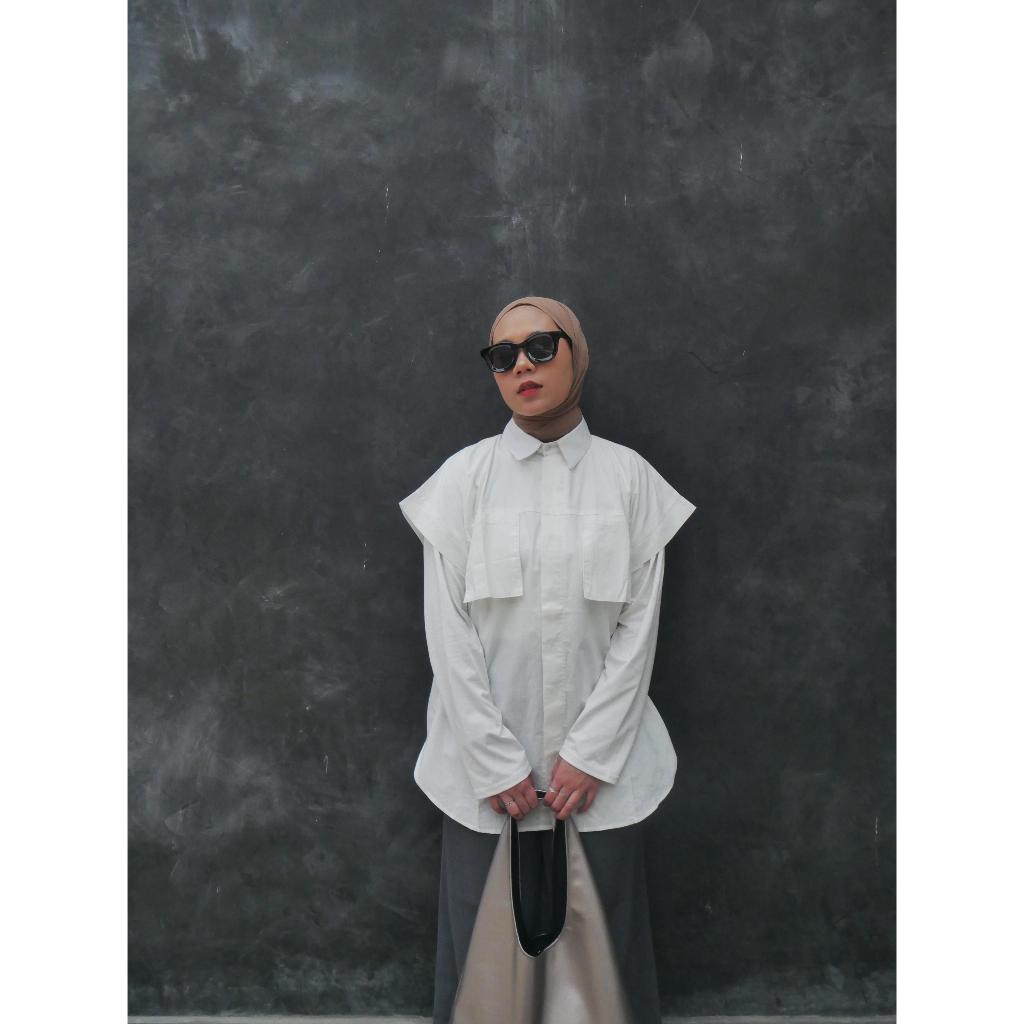 Eyana Shirt Kemeja Putih Polos Pocket Wanita