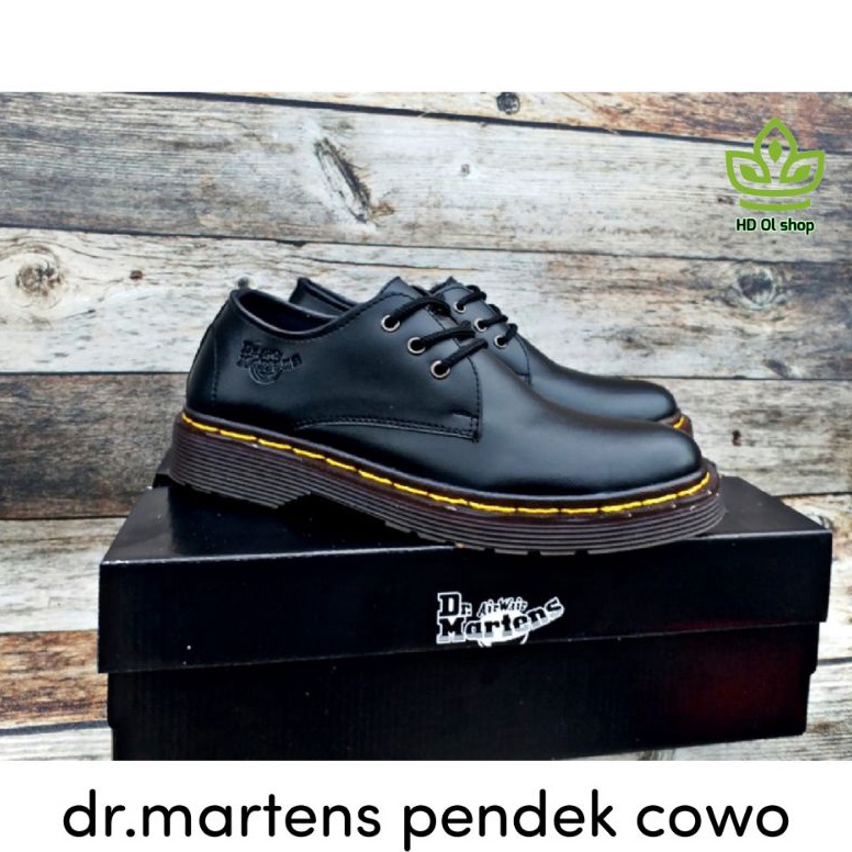 Klik Pesan FREE BOX DR MARTENS DOKMAR PENDEK 3 HOLE DOCMART KASUAL PRIA HADE UK 3845