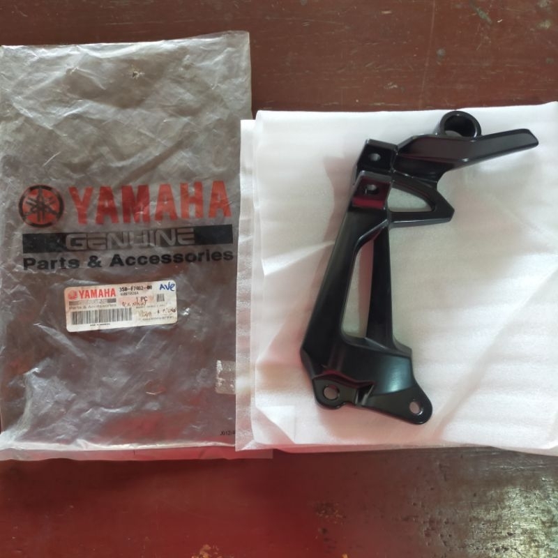 3S0-F7462-00 Yamaha Original Vega R New New Vega R Kanan Sayap Footstep Belakang Dudukan Footstep Be