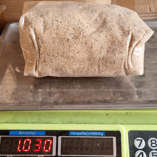 

TERBARU Kacang Mede Bubuk Pecahan Halus Mede Tepung Mede Serbuk 1Kg