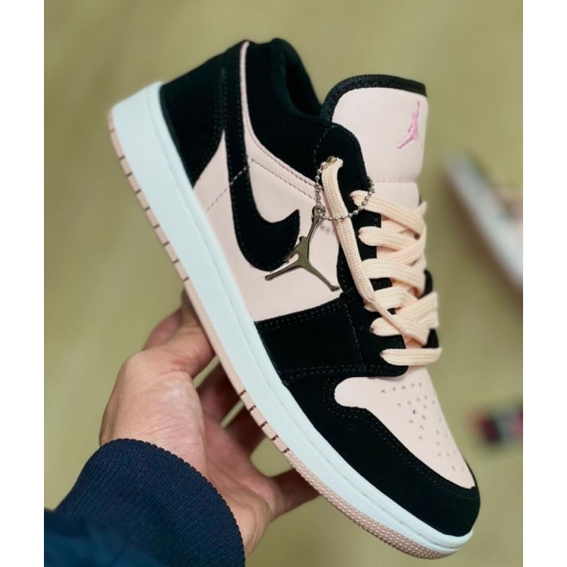 Nike Air Jordan 1 low Black Guava Ice