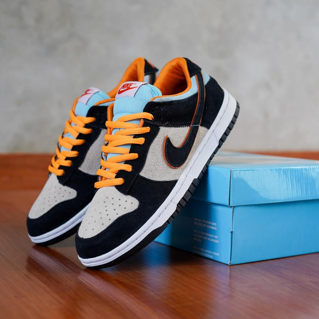 SB DUNK LOW BLACK YELLOW TOSCA SNEAKERS PRIA