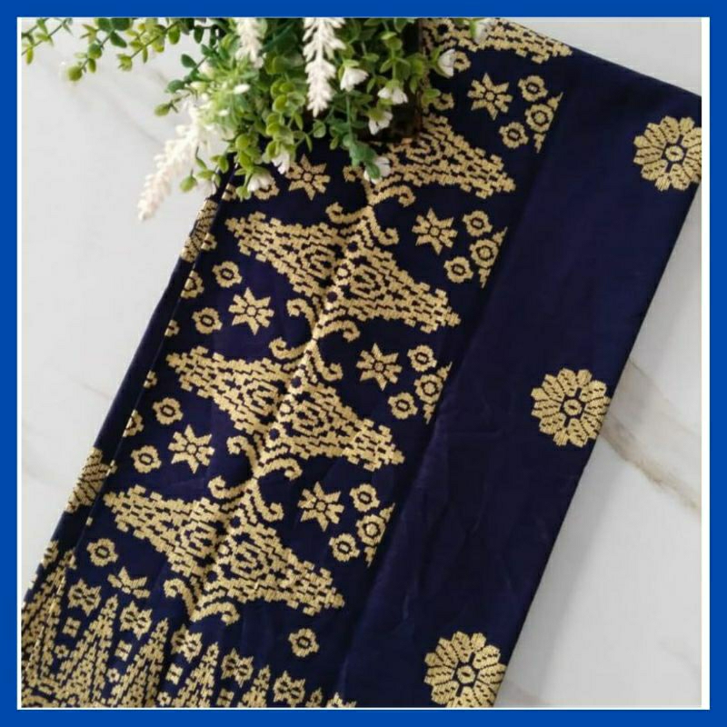 kain batik Prada Ashanty biru navy