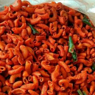 

MAKARONI KILOAN PEDAS EXTRA DAUN JERUK | 1 KG EXTRA PEDAS KRIUK