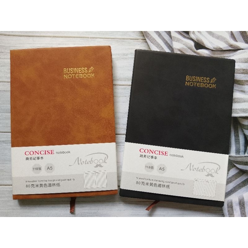 

MEMO BUSSINESS A5 25-57 KERTAS BERGARIS ISI 118 LEMBAR UK 21X15CM