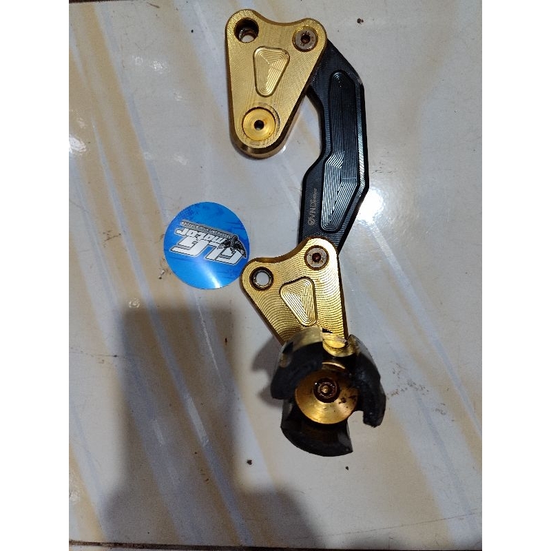 Jalu Pelindung Knalpot Nmax Hitam Gold3.3(27) 1 jalu hilang