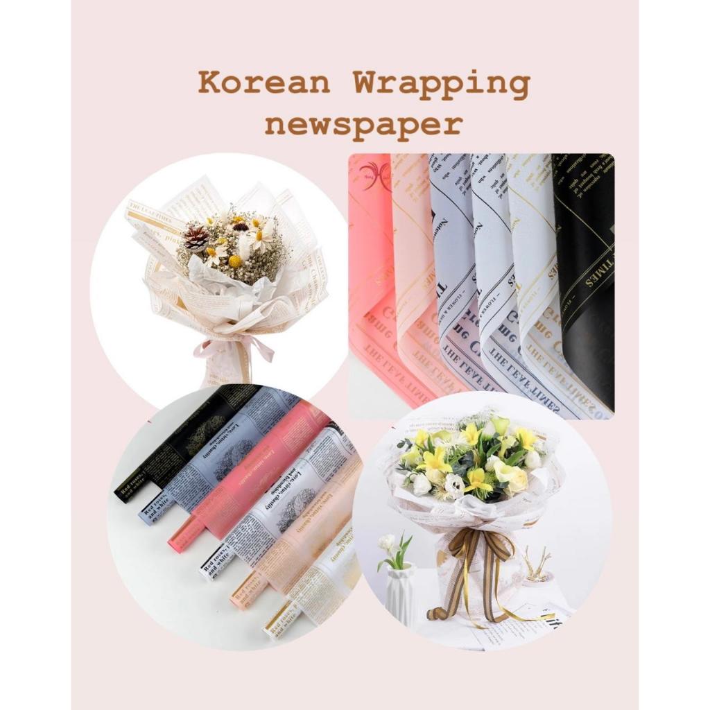 

(KF 44) - (5 Lembar) Kertas Bunga Cellophane Motif Koran Newspaper Aesthetic Flower Wrapping Korean Style Waterproof Buket Bunga