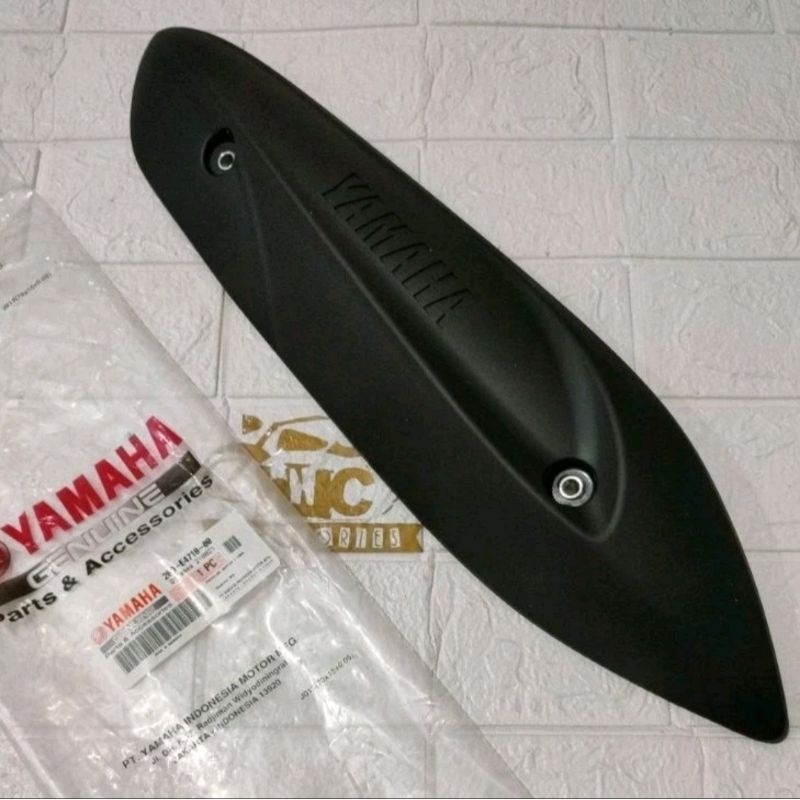 COVER TUTUP KNALPOT TAMENG PELINDUNG KNALPOT MIO NEW SPORTY SMILE  ORIGINAL YAMAHA YGP 28D