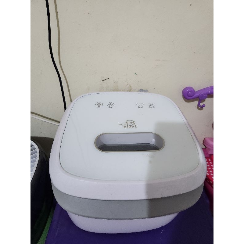 Little Giant Zahara Digital UV Sterilizer and Dryer - 280x280x247mm, Putih