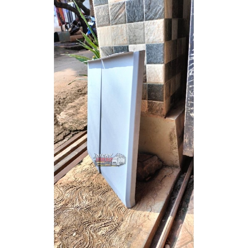 slebor cikrak truk engkel plat besi