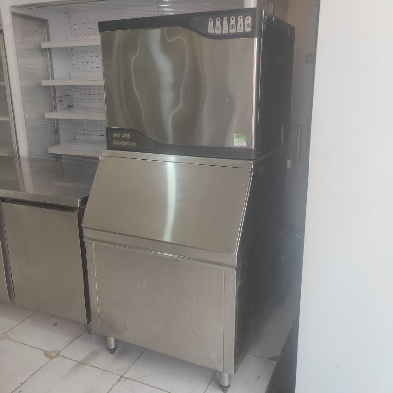 MESIN ICE MAKER/ ICE MAKER MACHINE