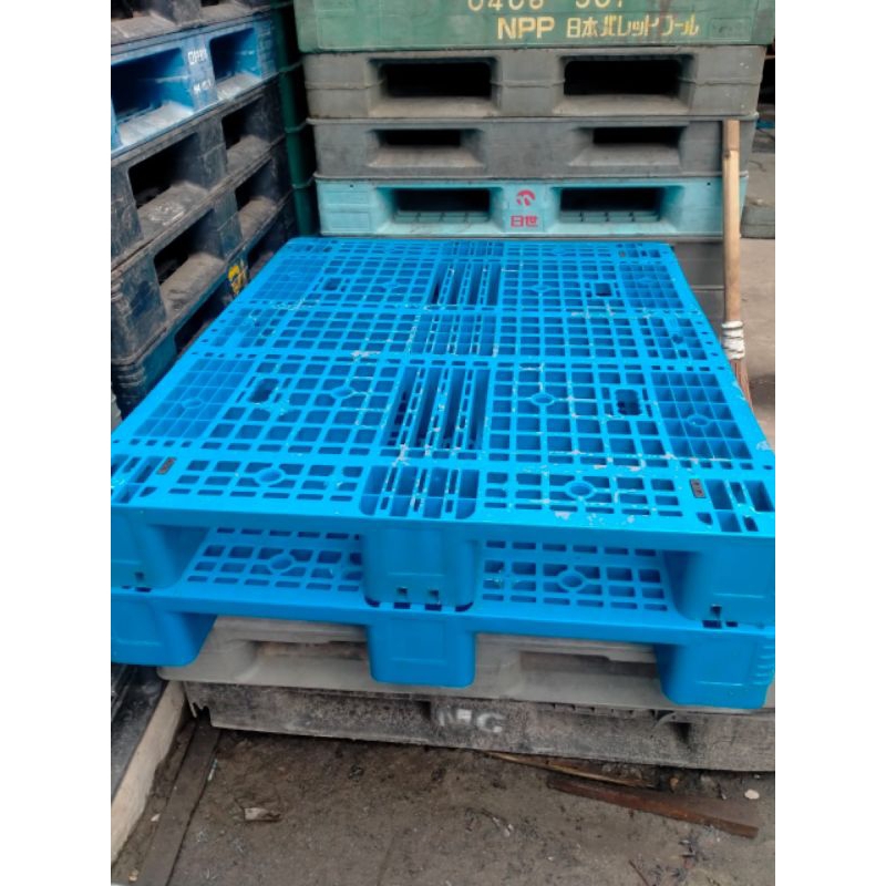 

palet plastik bekas berkualitas 1 kalipakai ukuran 100x120x15cm