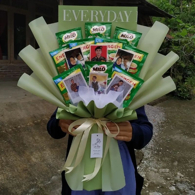 

Buket Energen Milo & Polaroid