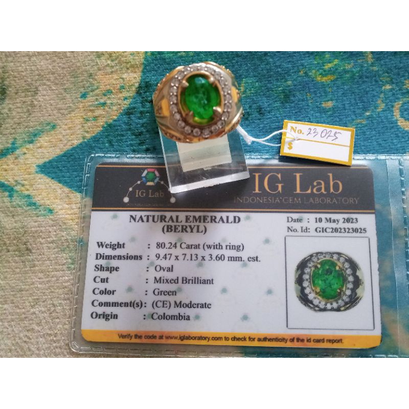 Natural Emerald beryl Columbia