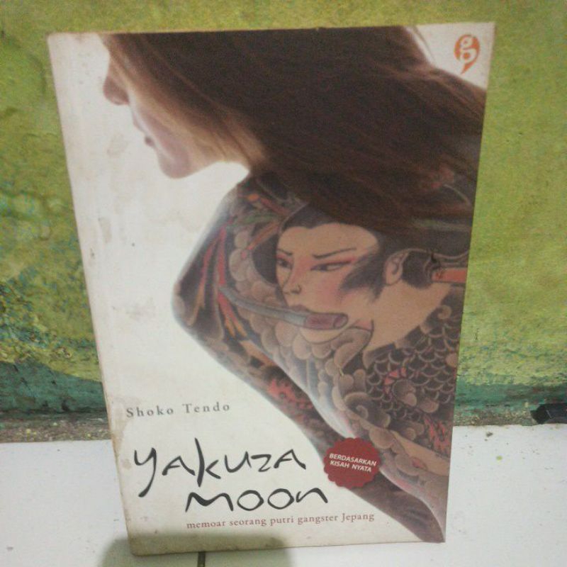 buku Yakuza moon by shoko tendo